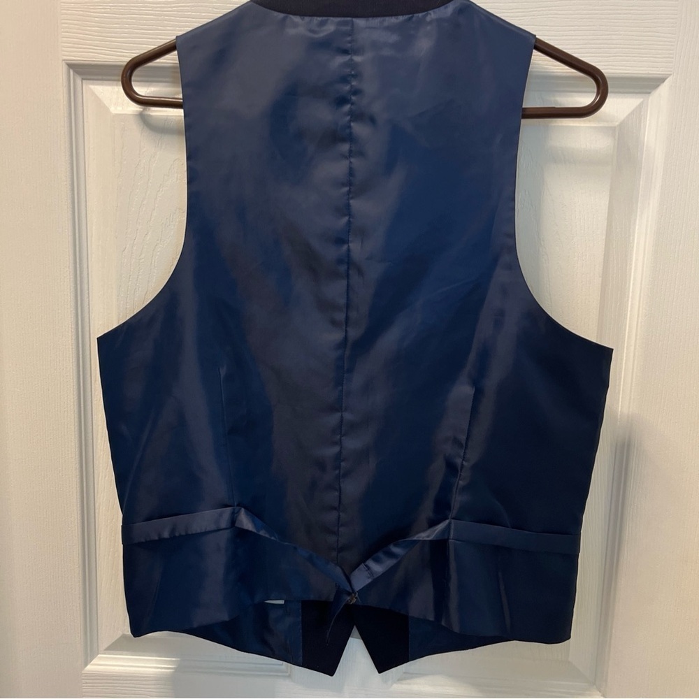 Kenneth Cole Reaction Men's Navy Vest Size small Formal Business - Picture 5 of 11